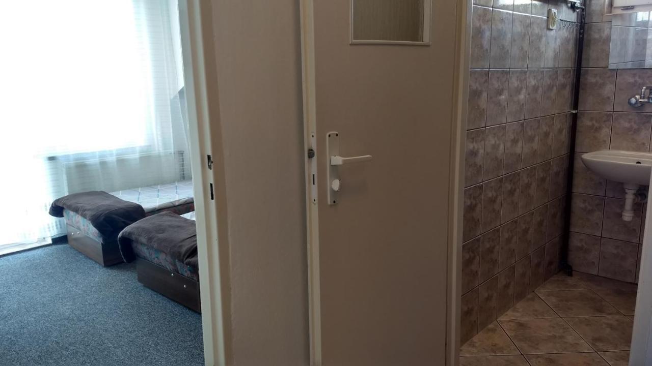 Klif Pokoje Goscinne W Centrum Blisko Morza Устроне-Морске Экстерьер фото